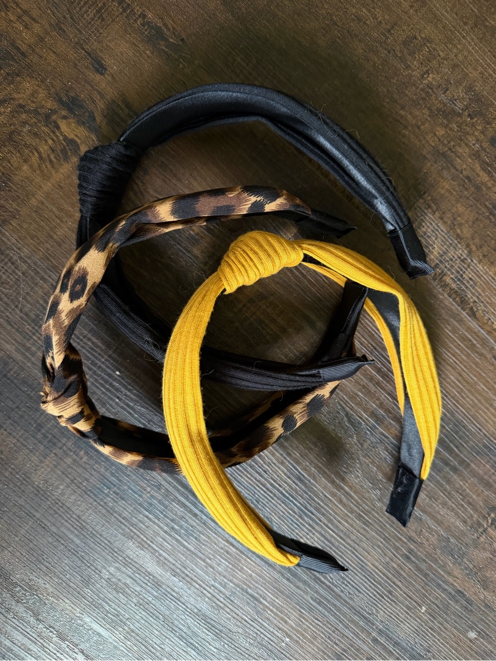 Pack of 3 Women’s Fashion Headbands — Black, Leopard, Mustard